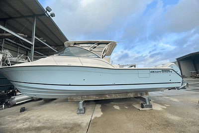 BOATZON | Grady-White Express 370 2022