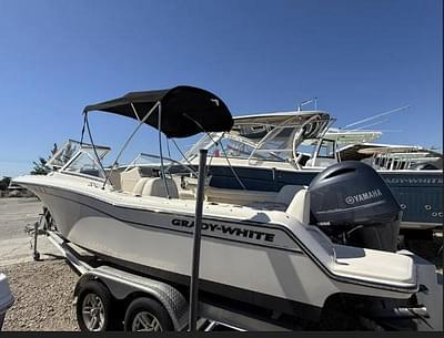 BOATZON | 2020 Grady-White Freedom 215