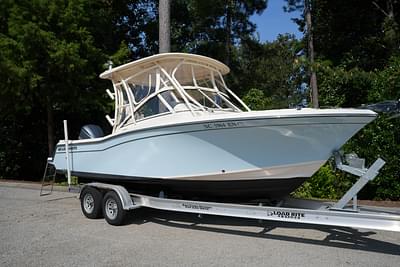 BOATZON | Grady-White Freedom 235 2020