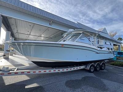 BOATZON | Grady-White Freedom 325 2019