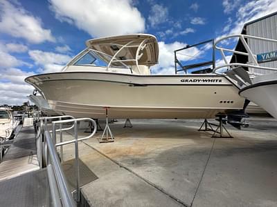 BOATZON | Grady-White Freedom 335 2014