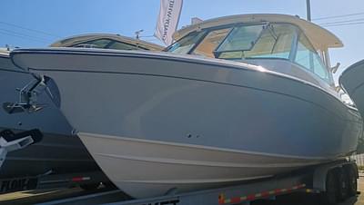 BOATZON | Grady-White Freedom 345 2025
