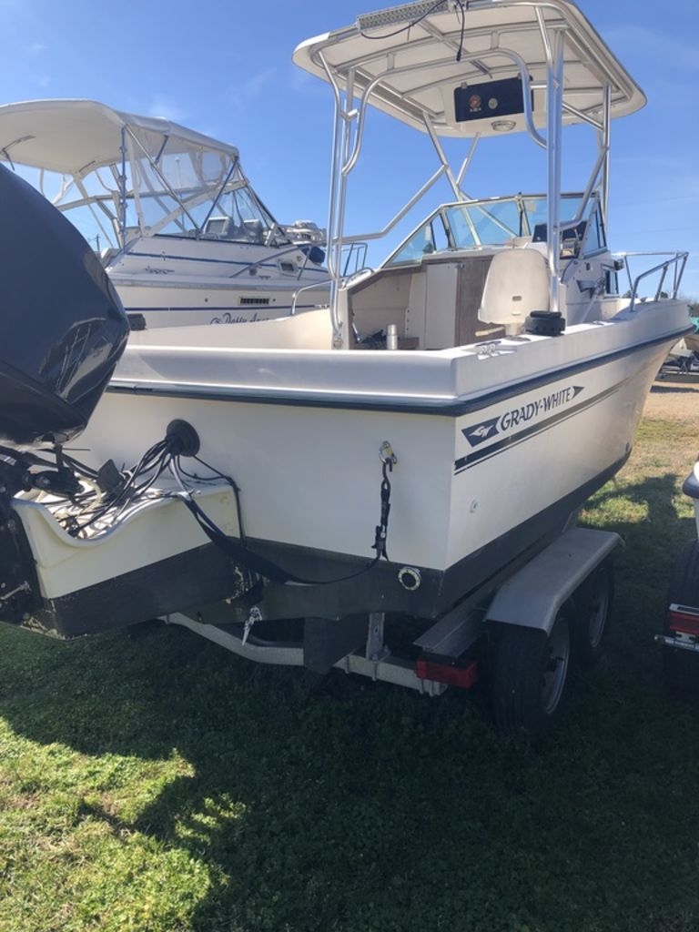 1988 GRADY WHITE OVERNIGHTER 20 - Sold Boat