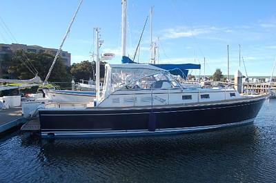 BOATZON | Grand Banks 38 Eastbay EX 1996