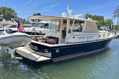 BOATZON | Grand Banks 49 Eastbay HX 2004