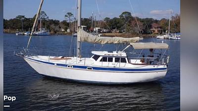 BOATZON | Gulf 32 Pilothouse