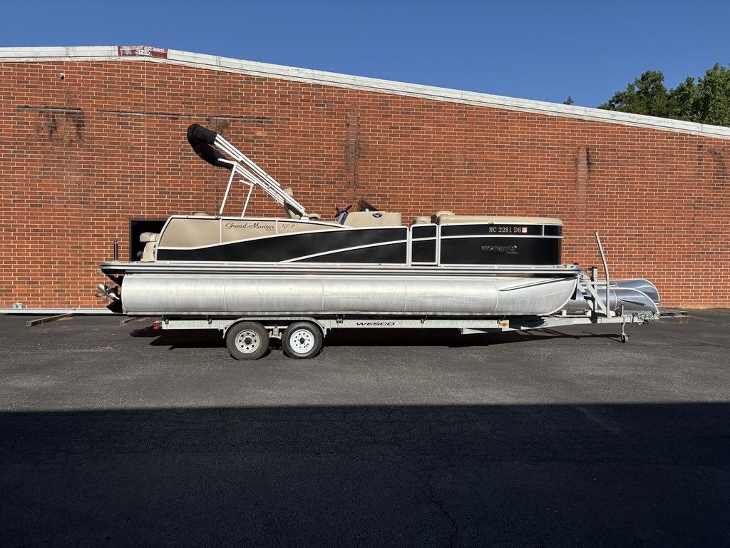 2011 Harris 230 Grand Mariner SEL - Sold Boat