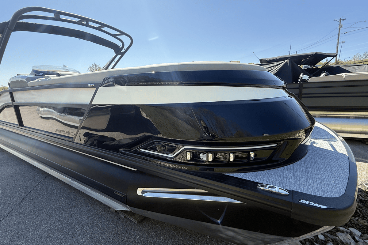 2025 Harris Grand Mariner 250 - Sold Boat