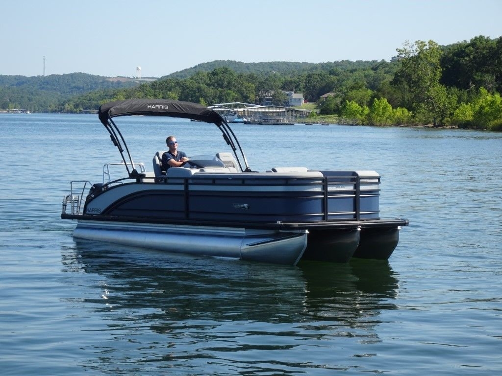 2025 Harris Solstice 250 SLDH - Sold Boat