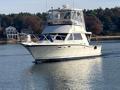 BOATZON | Hatteras 36 Convertible 1985