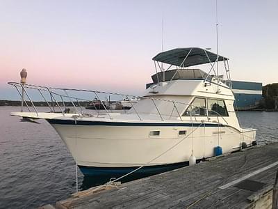 BOATZON | Hatteras 37 Convertible 1977