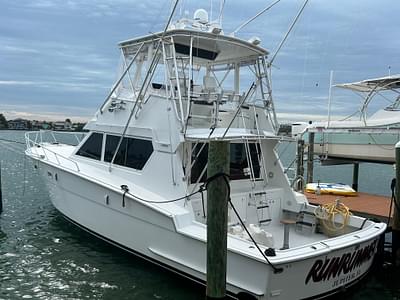 BOATZON | Hatteras 48 C