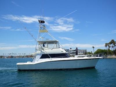 BOATZON | Hatteras 52 Convertible 1984