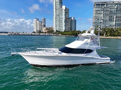 BOATZON | Hatteras 54 GT