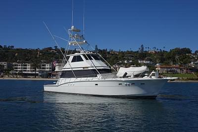 BOATZON | Hatteras 60 Convertible 1982