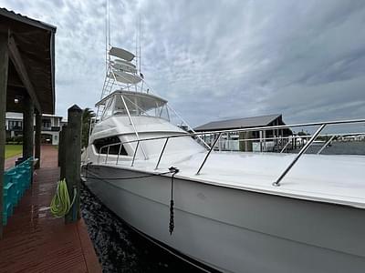 BOATZON | Hatteras 60 Convertible 1998