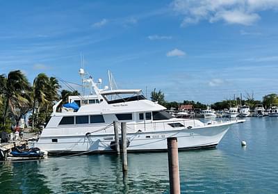 BOATZON | Hatteras 70 Cockpit Motor Yacht 1991