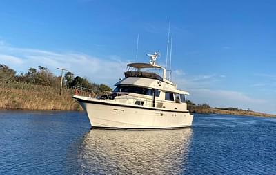 BOATZON | Hatteras Cockpit Motor Yacht 1987