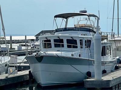 BOATZON | Helmsman Trawlers 43E PILOTHOUSE 2023