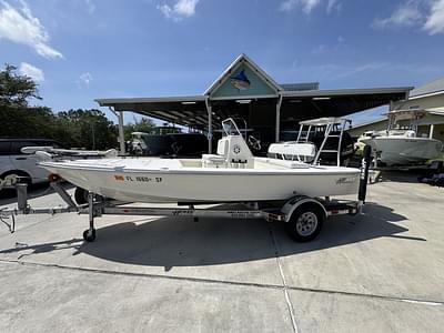 BOATZON | Hewes Redfisher 18 2021 BOATZON | Hewes Redfisher 18 2021