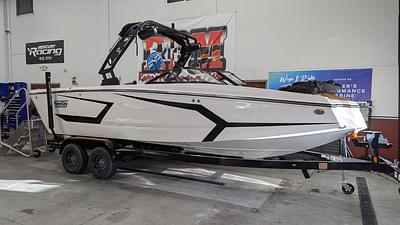 BOATZON | Heyday Wake Boats WTSURF 2025