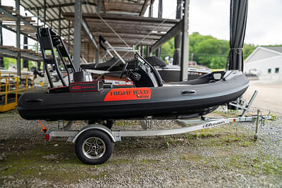 BOATZON | Highfield Jet420 2025