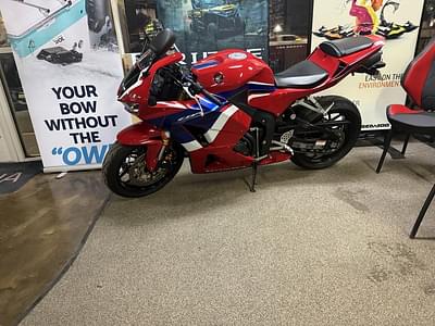 BOATZON | Honda® CBR600RR Base 2024