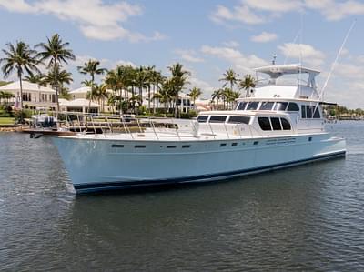 BOATZON | Huckins Sport Cruiser 1983