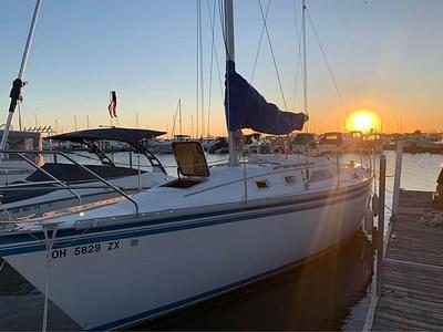 BOATZON | Hunter 31 1986
