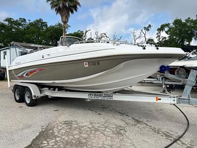 BOATZON | 2010 Hurricane 211