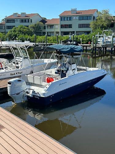 BOATZON | Hurricane Center Console 21 OB