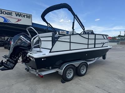 BOATZON | Hurricane FunDeck 1960 RE OB 2023 BOATZON | Hurricane FunDeck 1960 RE OB 2023