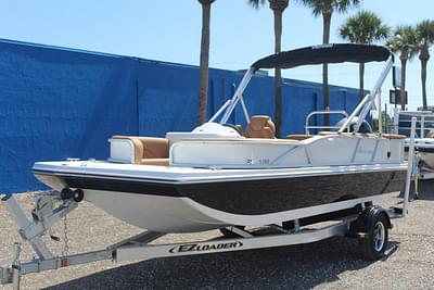 BOATZON | Hurricane FunDeck 198 RE 2025