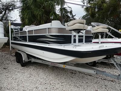 BOATZON | Hurricane FunDeck FD 226F OB 2013 BOATZON | Hurricane FunDeck FD 226F OB 2013