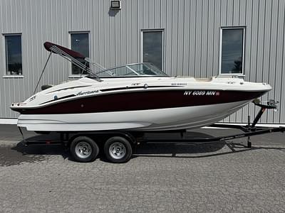 BOATZON | Hurricane SD 2200 IO 2017