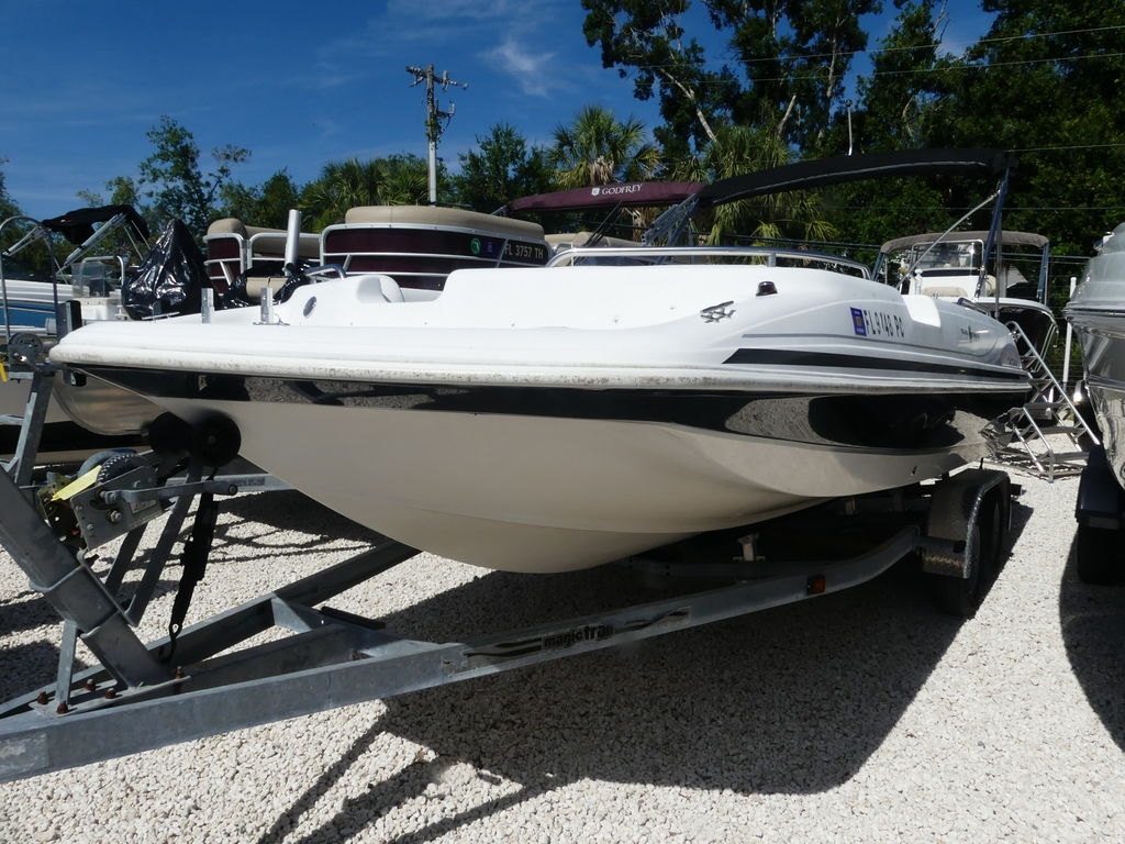 2011 Hurricane SS 201 OB - Sold Boat