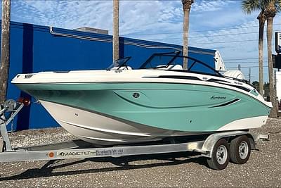 BOATZON | Hurricane SunDeck 2050 OB 2025