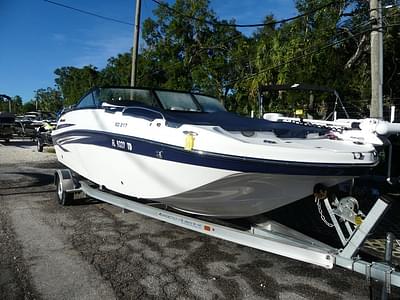 BOATZON | Hurricane SunDeck 217 OB 2022