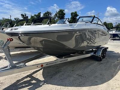 BOATZON | 2024 Hurricane SunDeck 217 OB