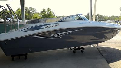 BOATZON | Hurricane SunDeck 217 OB 2026