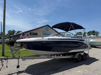 BOATZON | 2021 Hurricane SunDeck 235 OB BOATZON | 2021 Hurricane SunDeck 235 OB