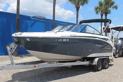 BOATZON | Hurricane SunDeck 235 OB 2023