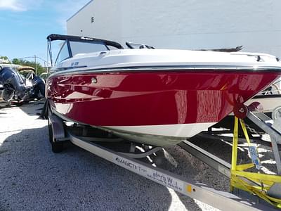 BOATZON | Hurricane SunDeck 235 OB 2024