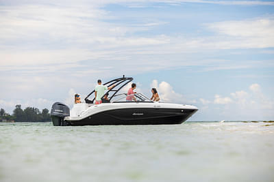 BOATZON | Hurricane SunDeck 235 OB 2025