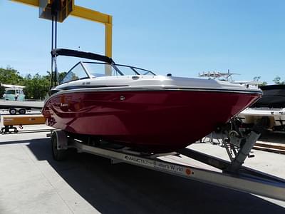 BOATZON | Hurricane SunDeck 235 OB 2025