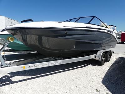 BOATZON | Hurricane SunDeck 235 OB 2025