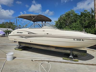 BOATZON | 2007 Hurricane SunDeck 237 Outboard