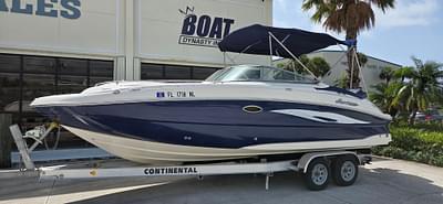 BOATZON | 2007 Hurricane SunDeck 240 OB BOATZON | 2007 Hurricane SunDeck 240 OB