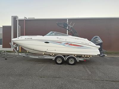 BOATZON | Hurricane SunDeck 2400 OB 2014