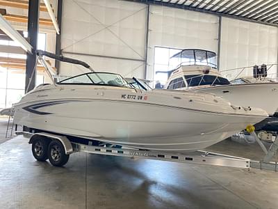 BOATZON | 2023 Hurricane SunDeck 2400 OB BOATZON | 2023 Hurricane SunDeck 2400 OB